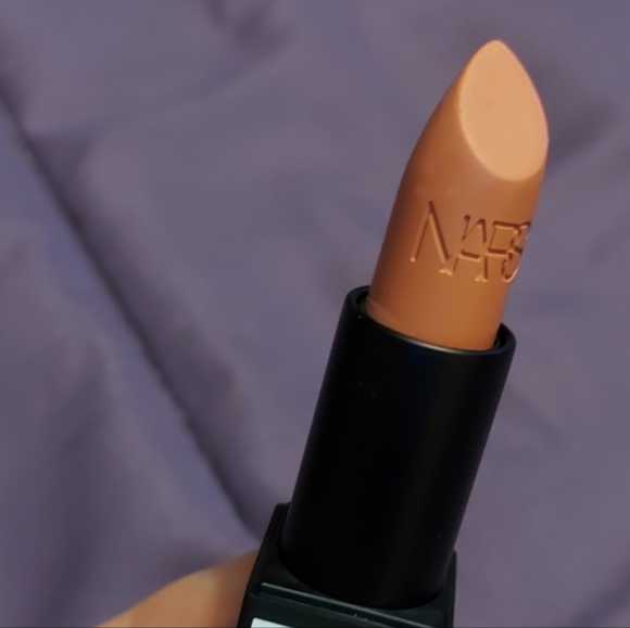 NARS Lipstick - Picture 3 of 4